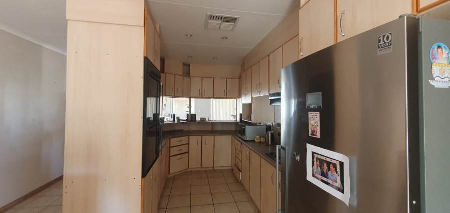 4 Bedroom Property for Sale in Keidebees Northern Cape